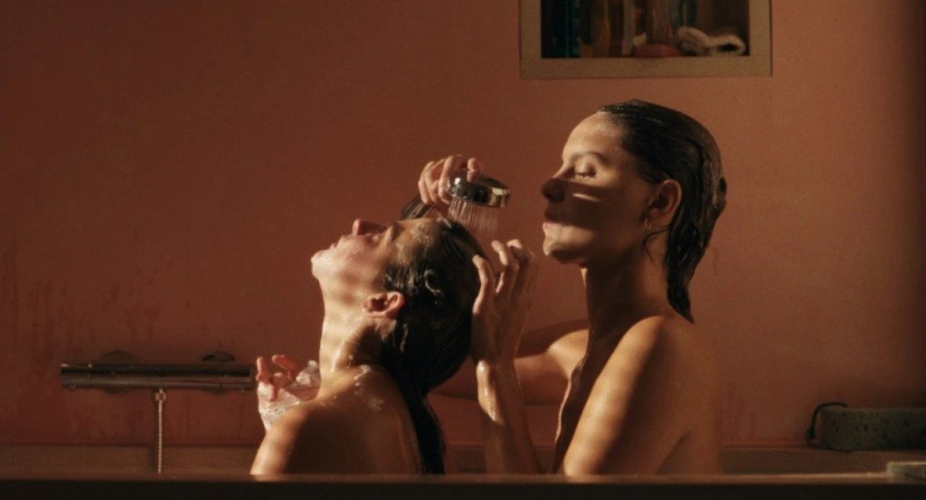 actualité qui brille au combat